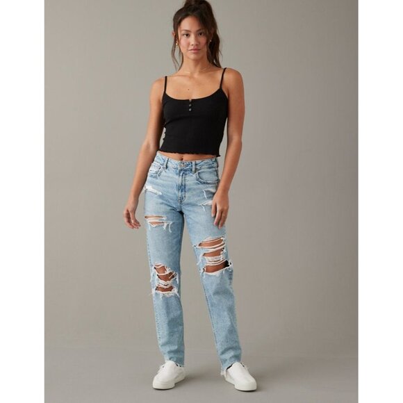 AMERICAN EAGLE Strigid Mom Jeans Ripped Knee High Rise Straight Leg Womens 6 - Picture 1 of 11